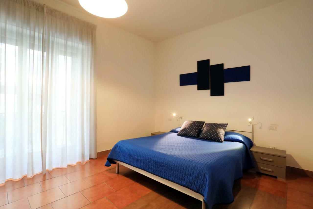 Primo Piano Guesthouse - Bari Policlinico Exteriör bild